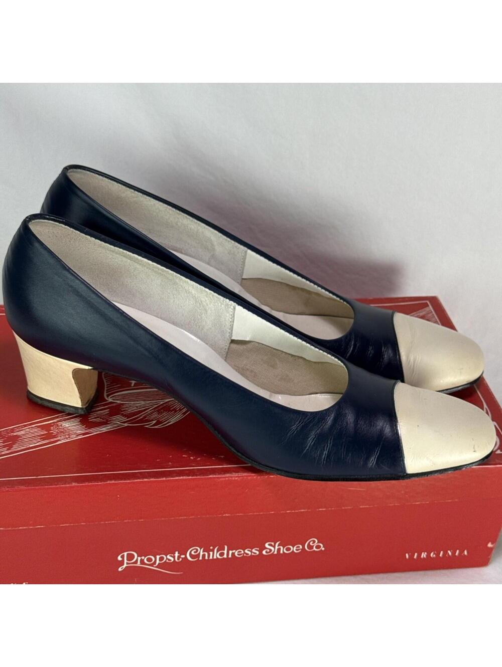 1960’s Propst-Childress Shoe Co. Roanoke VA Women’s Mod High Heels Cream Toe Cap